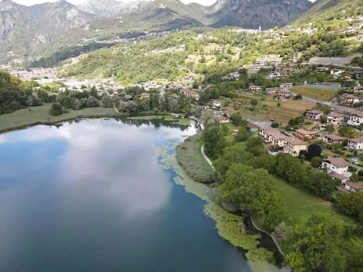 Kamp alanı Villaggio Turistico Il Lago Dorato Carlazzo
