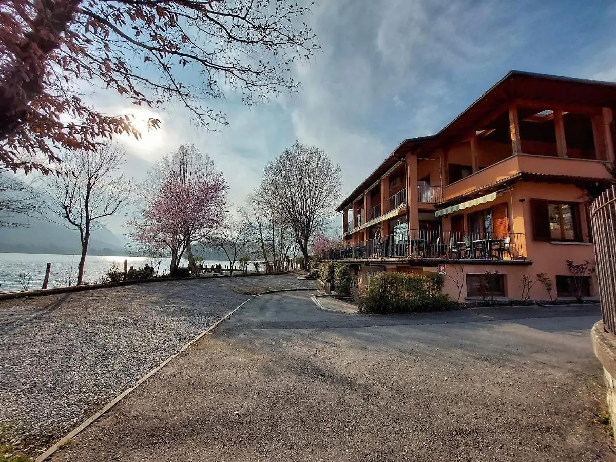 Campeggio Villaggio Turistico Il Lago Dorato Carlazzo